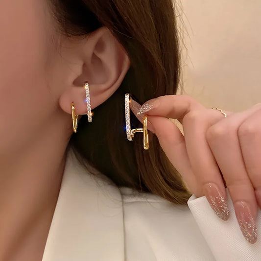 Luxury Claw Stud Gold Earrings