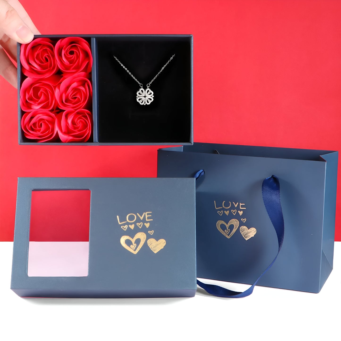 Sweet Luxury 6 Rose Box Foue Leave Clover Pendant Silver Necklace