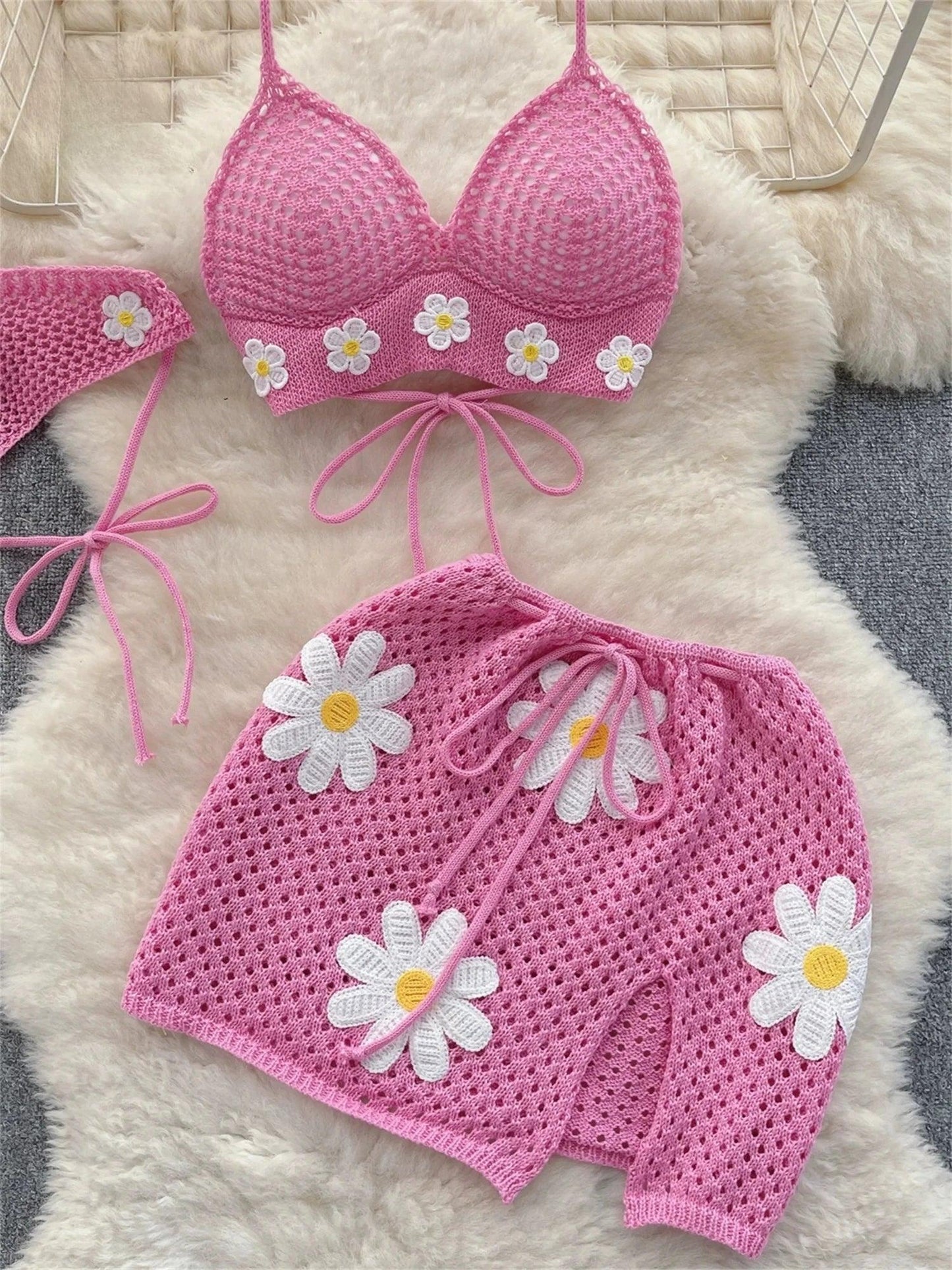 Alluring Two-Piece Summer Playful Pink Bikini Set 